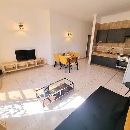 Apartment Diadas *