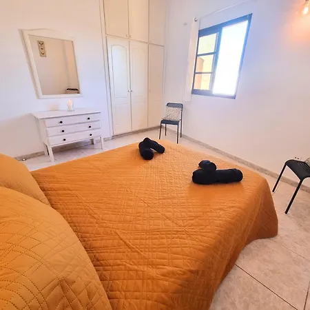 Diadas Apartment Guargacho