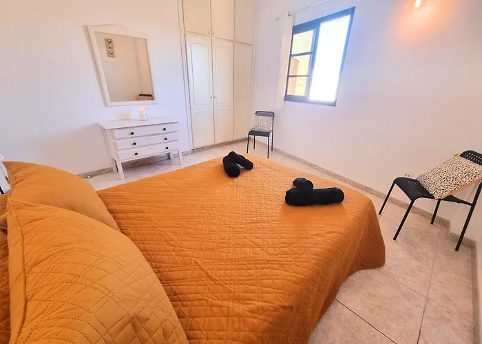 Diadas Apartment Guargacho